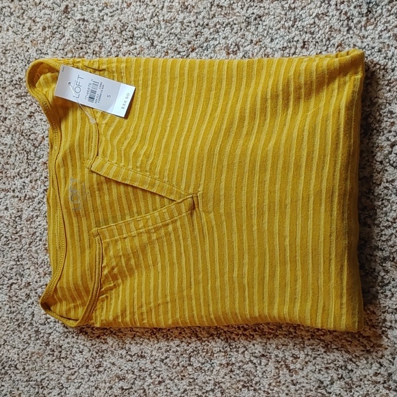 Mustard Striped Top - Picture 4 of 4